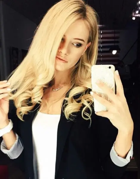 St. Petersburg Escort girl Samantha